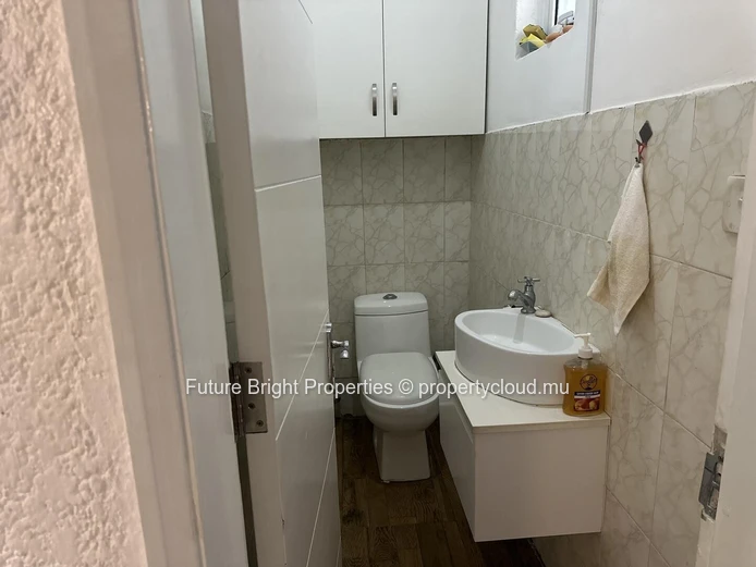 Duplex for Sale in the Heart of the West – Modern, Spacious, and Just Minutes from the Beach