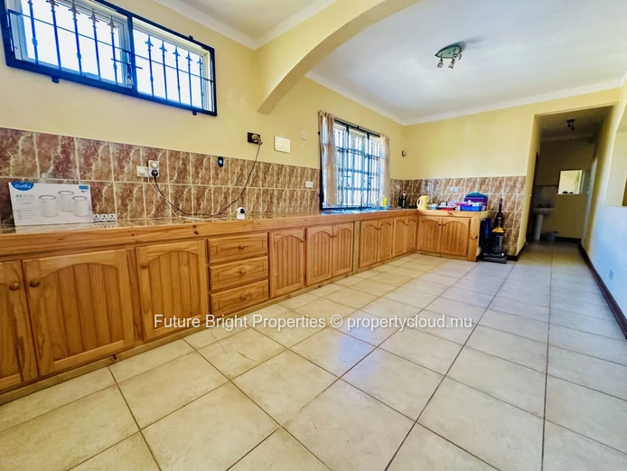 Prime Roadside Property in Moka – Ideal for Residential Living & Commercial Investment