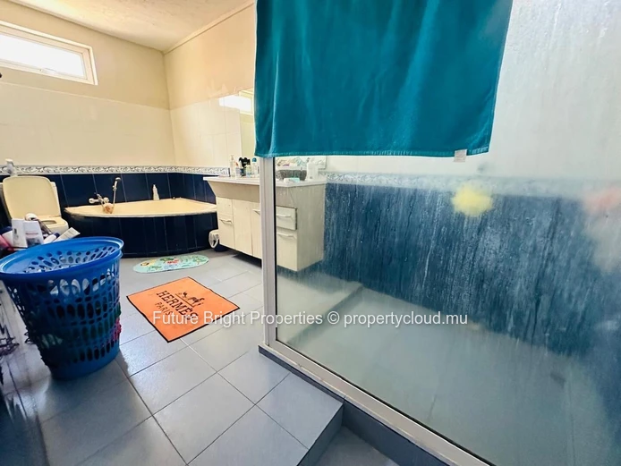 Dream Family Home Awaits in Pointe Aux Sables (Sole Mandate)