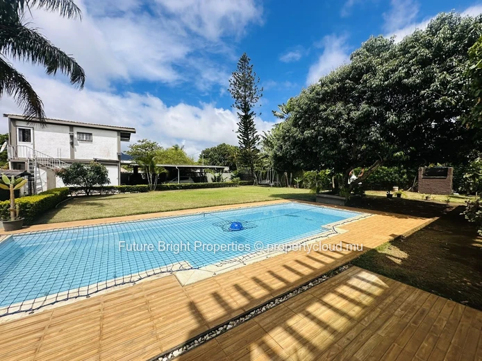 For Sale: A Contemporary Masterpiece with Expansive Grounds and Luxury Living
