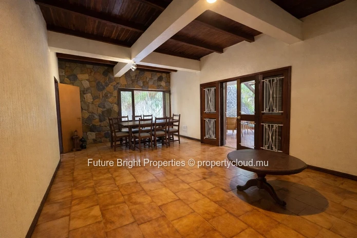 A Home with Soul in the Heart a few steps from the Beach 