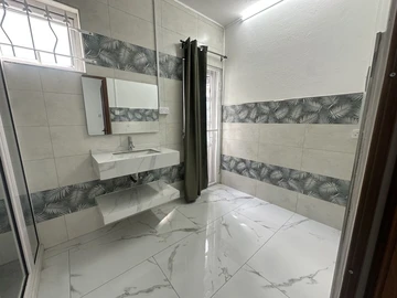 4 Bedroom Townhouse, Duplex
