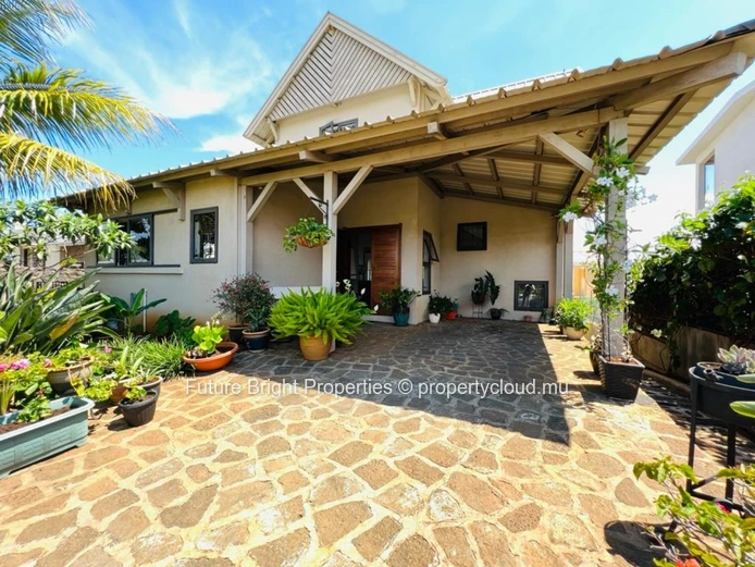 House for sale in a gated residence!