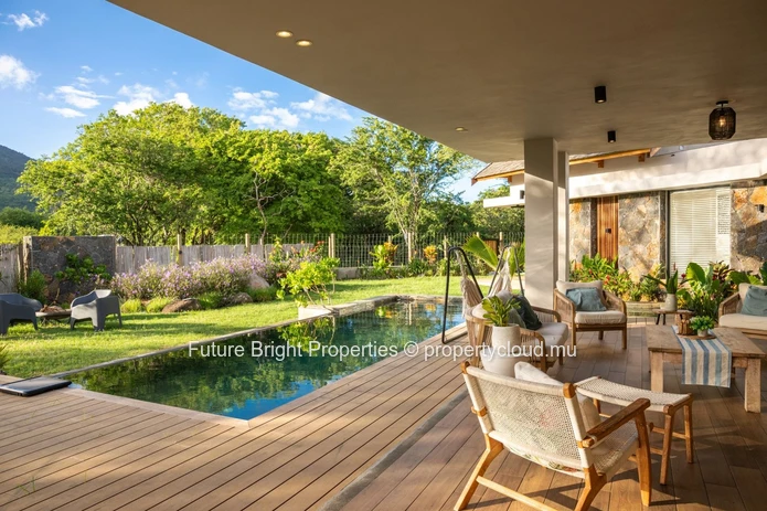 Where Nature Meets Luxury: Your Villa at Domaine de Palmyre