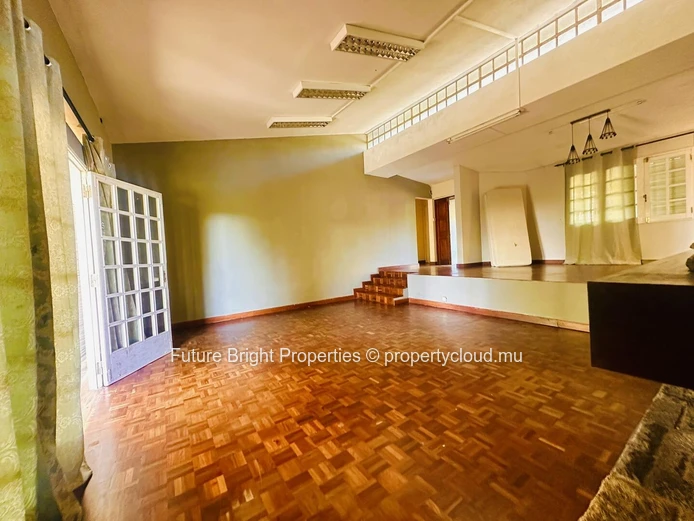 A Hidden Haven In A Tranquil Neighbourhood – Spacious Character Home Surrounded By Nature