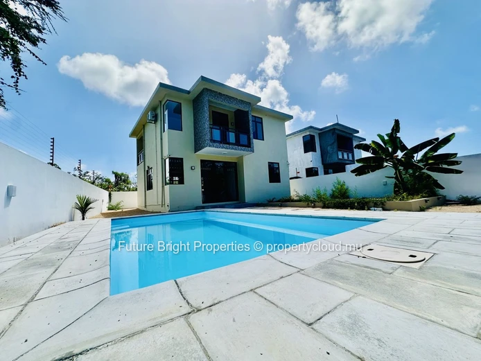 Brand-New Luxury Duplex For Sale In Grand Gaube – Private Pool, Smart Home & Beach Proximity
