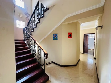 Maison de 4 Chambres
