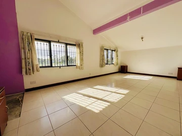 10 Bedroom House