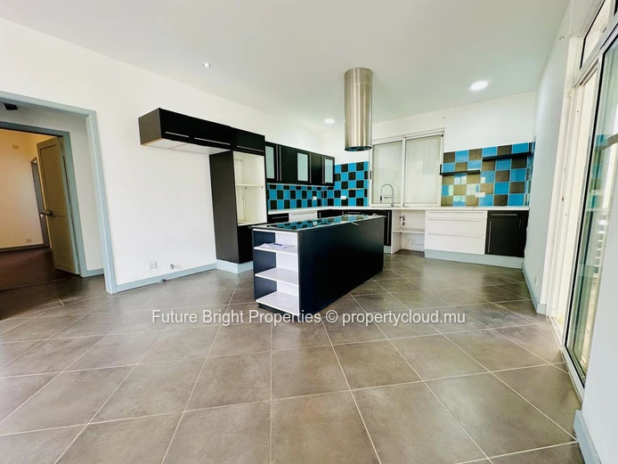 Stunning House in Flic en Flac – A Perfect Blend of Comfort and Vacation Vibes