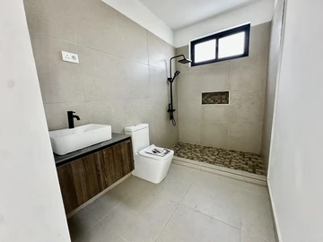 5 Bedroom Townhouse, Duplex