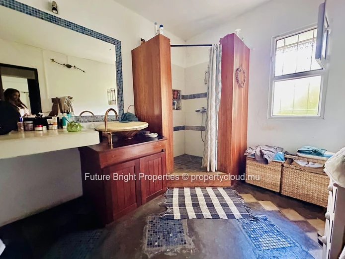A Serene Nature Retreat in Morcellement Belle Vue Phare – A Home of Peace, Space & Elegance