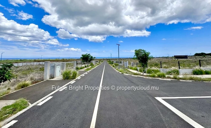 Exclusive Offering: Exceptional Land in Magenta Parkside, Cascavelle (Sole Mandate)