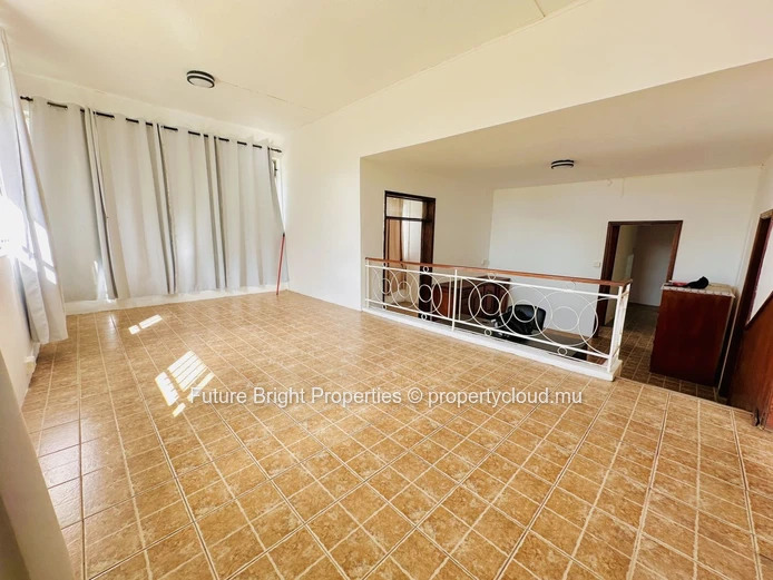 Family Home with Spacious Garden – Steps Away from All Amenities