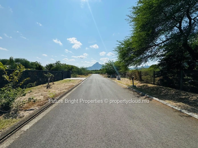 Land for Sale – Tamarin (Belouguet) 