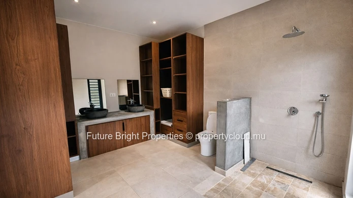 Exceptional Contemporary Villa at Domaine de Palmyre – Panoramic Views (Sole Mandate)