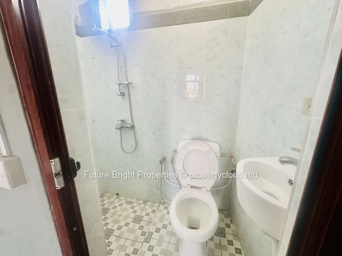 Commercial Property For Sale – Prime Main Road Location In Palma