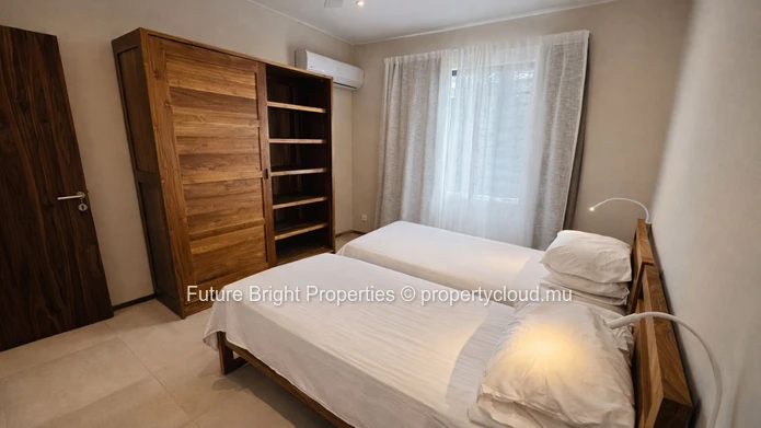Exceptional Contemporary Villa at Domaine de Palmyre – Panoramic Views (Sole Mandate)