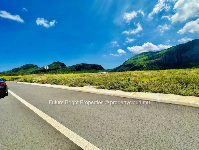 Residential Land For Sale In Pierrefonds, Palma – Beautiful Mountain View