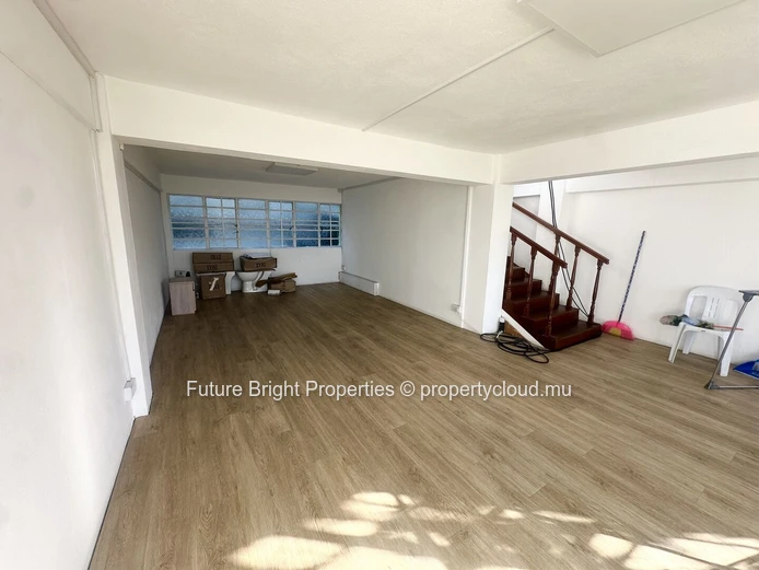 80m² Commercial Building for Rent in Beau Bassin