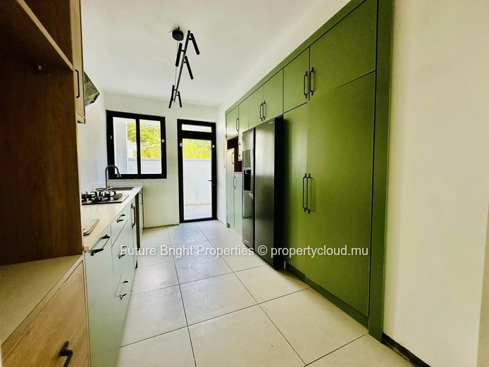 Modern 5-Bedroom Duplex In Floréal – Newly Built & Perfectly Located