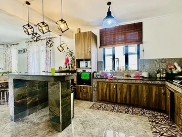 4 Bedroom House
