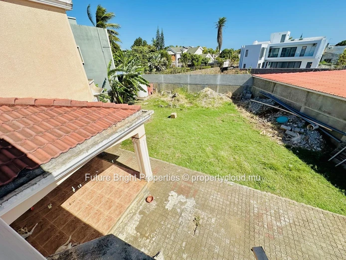 Spacious Family Home in a Peaceful Morcellement – Just Minutes from Jumbo Riche Terre!