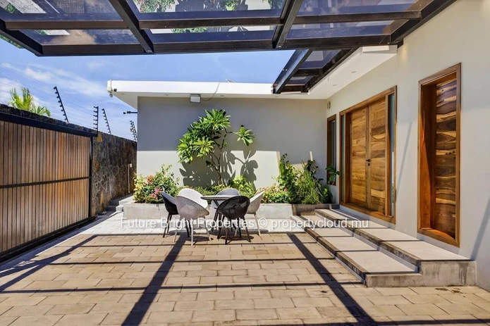 Elegant Contemporary Villa For Sale In Grand Baie – Luxury Island Living Near The Beach