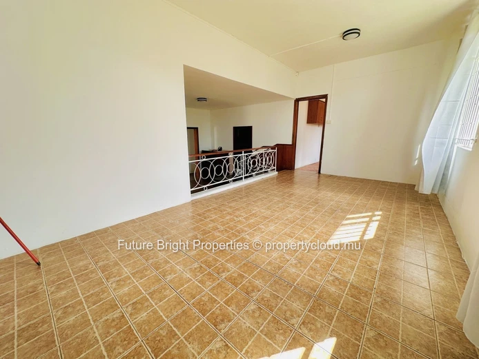 Family Home with Spacious Garden – Steps Away from All Amenities