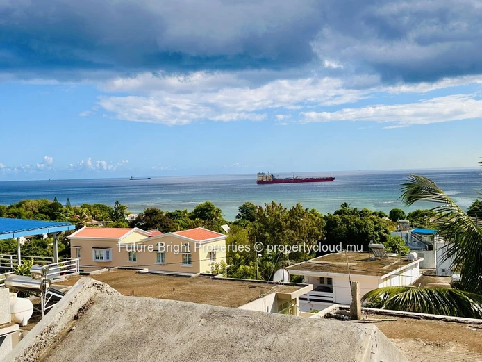 Coastal Charm Home in Pointe aux Sables – Ocean Views & Summer Living