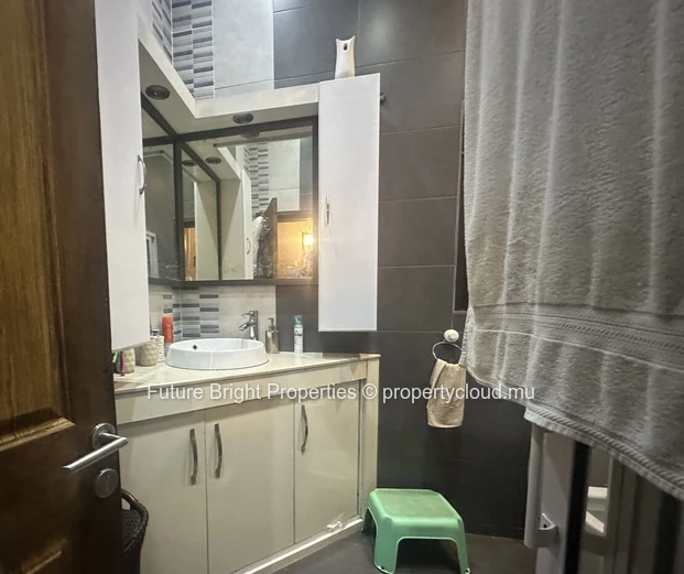 Furnished 3-Bedroom House on ground floor for Rent in Ebène Au Bout Du Monde
