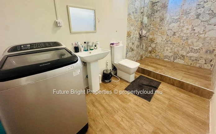 For Sale: Spacious Dual-Family Home in a Prime Location