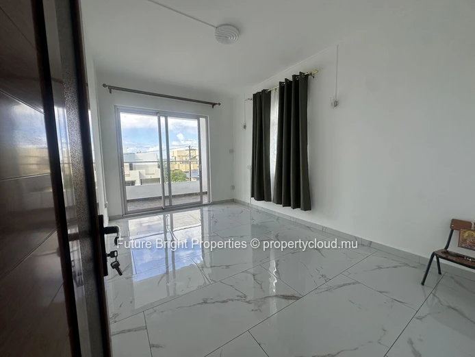 4-Bedroom Duplex for sale in Plaine Magnien