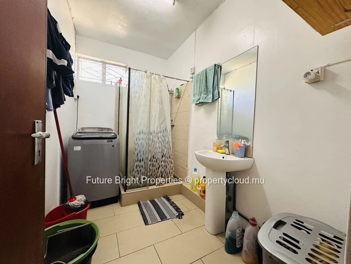 Opportunity Not to Be Missed: Modern Apartment in Roches Brunes