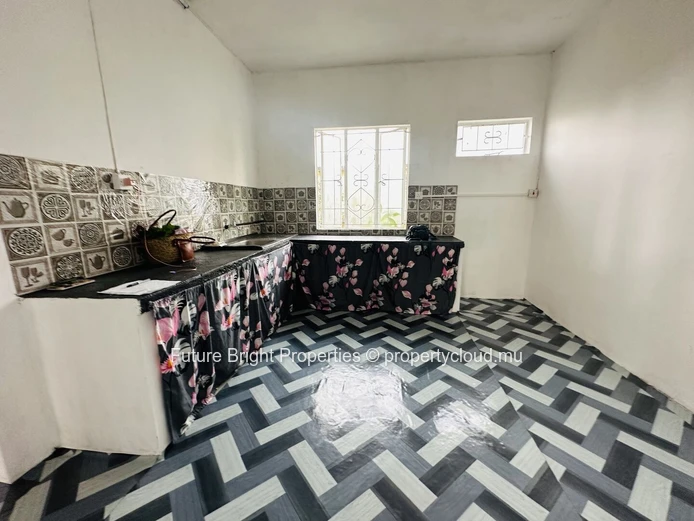 For Sale: 3-Storey House with 6 Bedrooms, Ideal for Investment