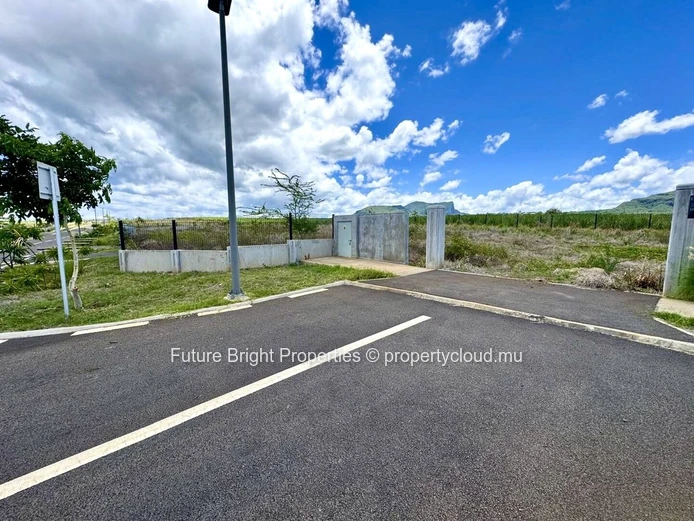Exclusive Offering: Exceptional Land in Magenta Parkside, Cascavelle (Sole Mandate)