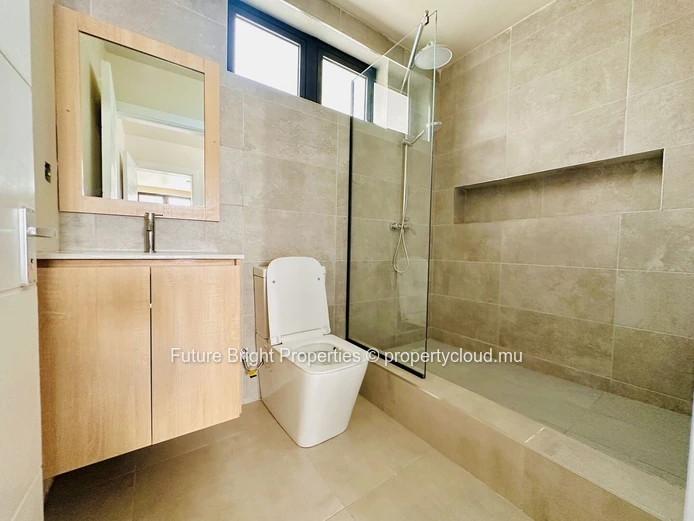 Modern Living in the Heart of Roches Brunes