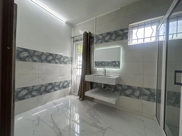 4 Bedroom Townhouse, Duplex