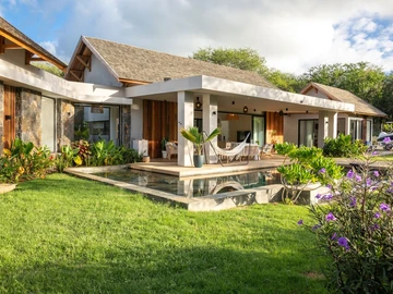 5 Bedroom Villa