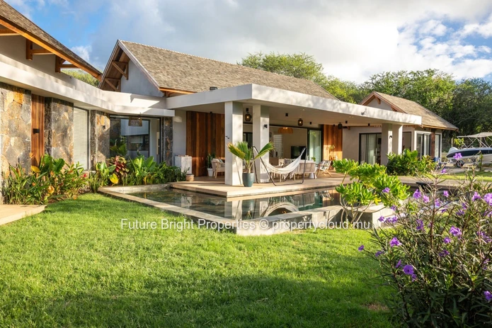 Where Nature Meets Luxury: Your Villa at Domaine de Palmyre