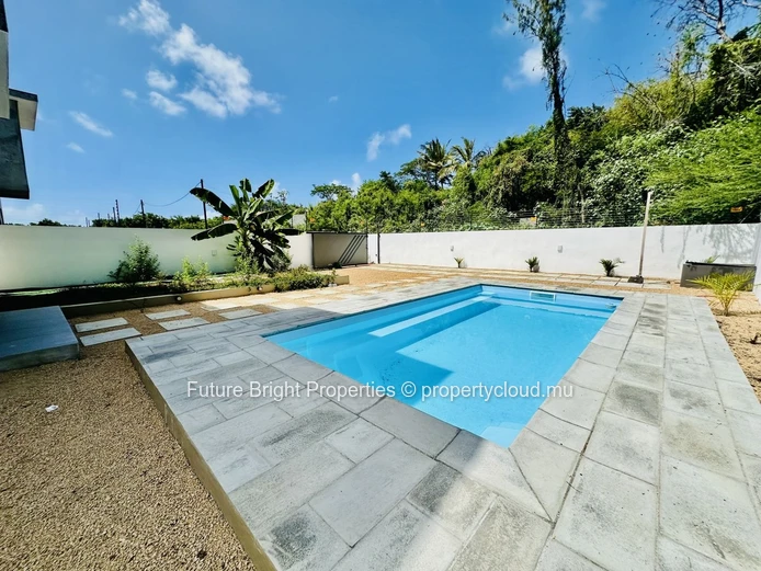 Brand-New Luxury Duplex For Sale In Grand Gaube – Private Pool, Smart Home & Beach Proximity