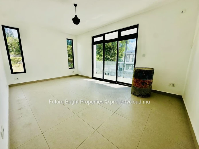 Modern 5-Bedroom Duplex In Floréal – Newly Built & Perfectly Located