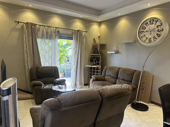 Furnished 3-Bedroom House on ground floor for Rent in Ebène Au Bout Du Monde