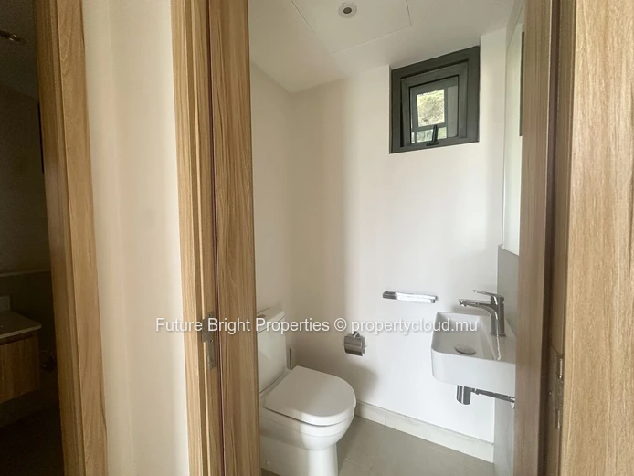 Modern 2-Bedroom Apartment for Sale in moka