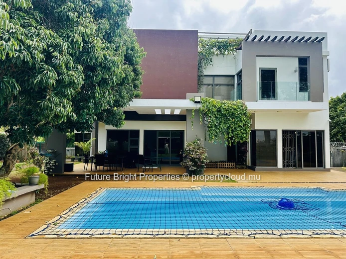 For Sale: A Contemporary Masterpiece with Expansive Grounds and Luxury Living