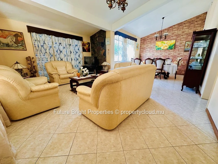 Classic Elegance Meets Comfort: Stunning Traditional Residence