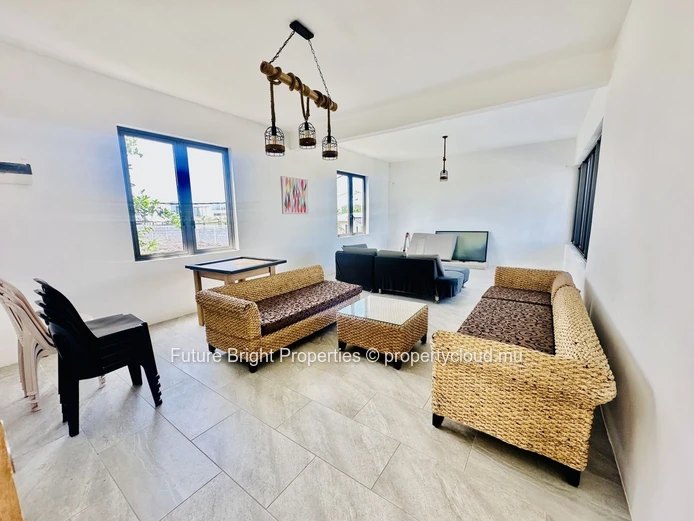 Modern & Luxurious House For Sale In Riverside Balaclava – A Dream Home In A Peaceful Setting