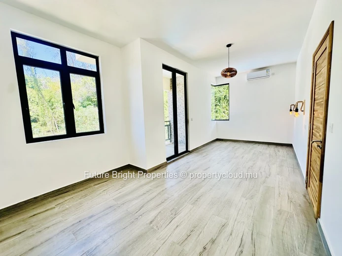 Brand-New Luxury Duplex For Sale In Grand Gaube – Private Pool, Smart Home & Beach Proximity