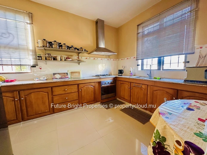 Beautifully Maintained Apartment Near Metro & Market – Rose Hill