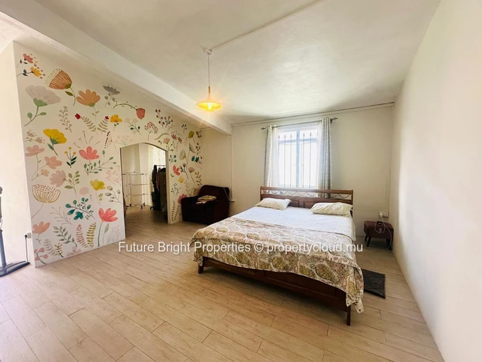 For Sale: Spacious Dual-Family Home in a Prime Location
