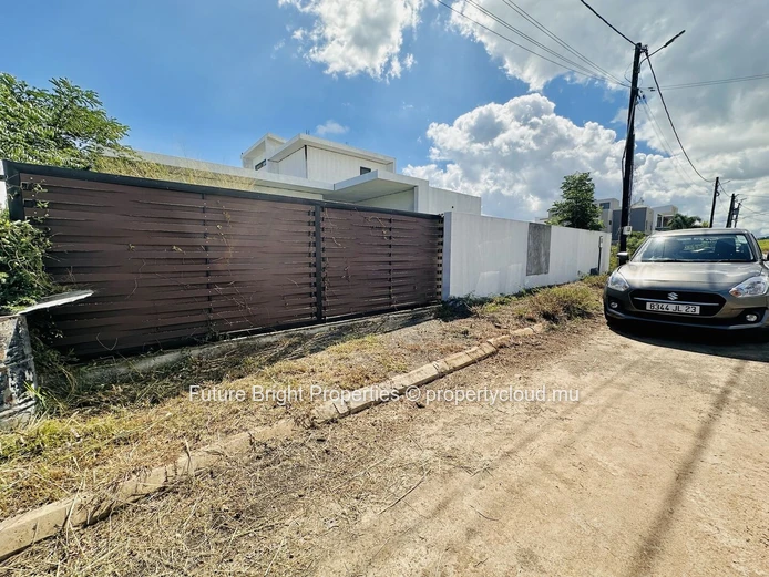 Elegant Brand-New Home in Albion – A Blank Canvas for Your Dream Coastal Lifestyle